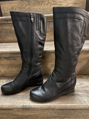 Women's Black Leather Knee High Zip Boots